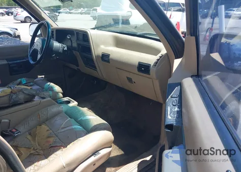 1991 Ford Explorer из США, поврежденный, VIN 1FMDU32XXMUB21131